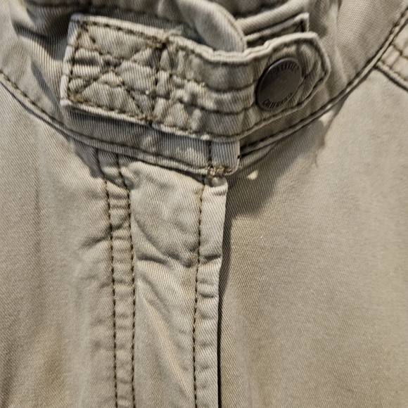 HOLLISTER WOMEN'S ARMY GREEN JACKET SIZE MEDIUM - Picture 4 of 12